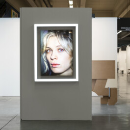 Alona Rodeh, Girl, Grimmuseum Booth MiArt, Milano 2017 Alona Rodeh, Girl (from the Safe and Sound Poster Series), 2015